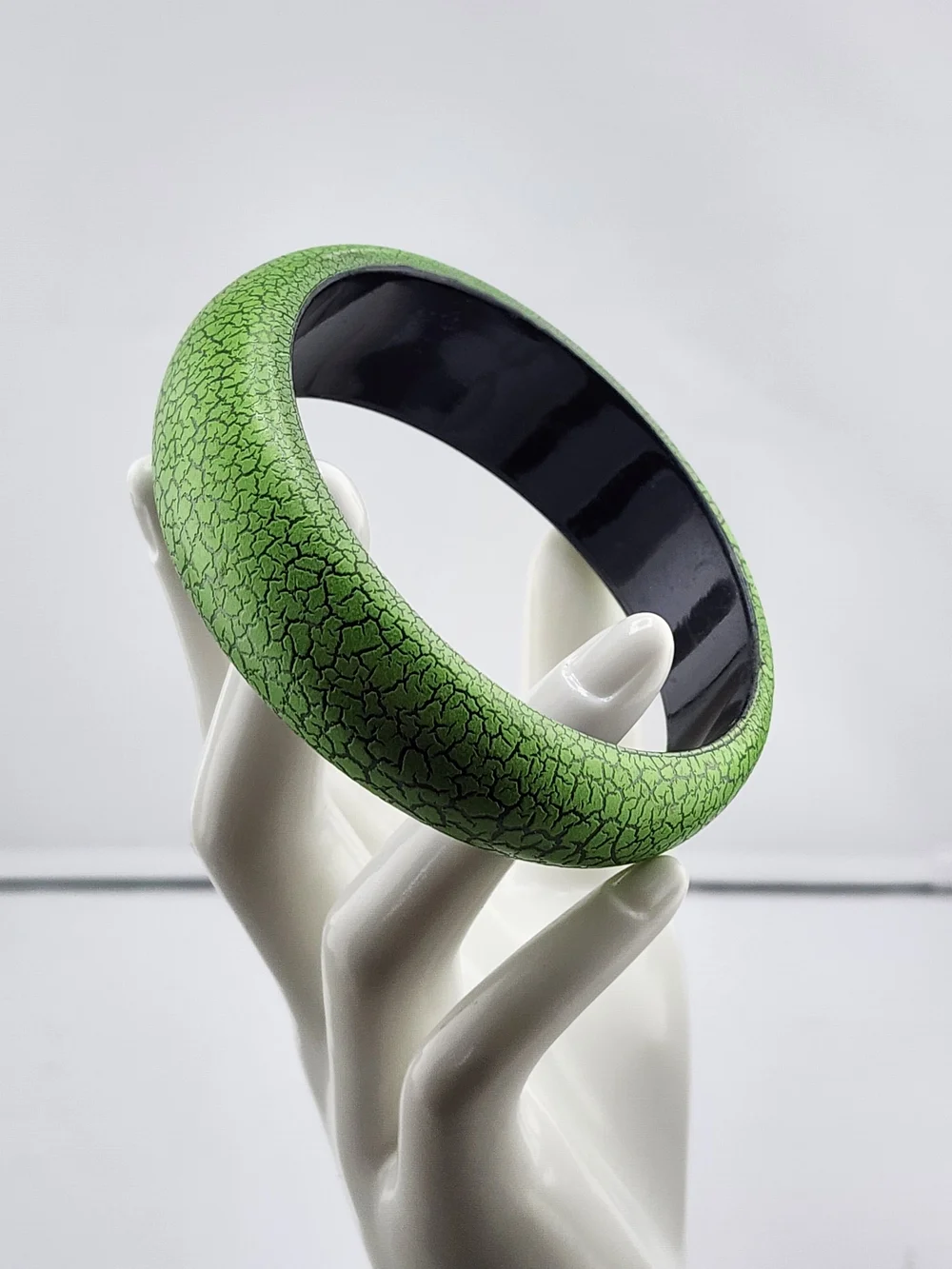 7.5 In Green Crackle Resin Bangle Bracelet